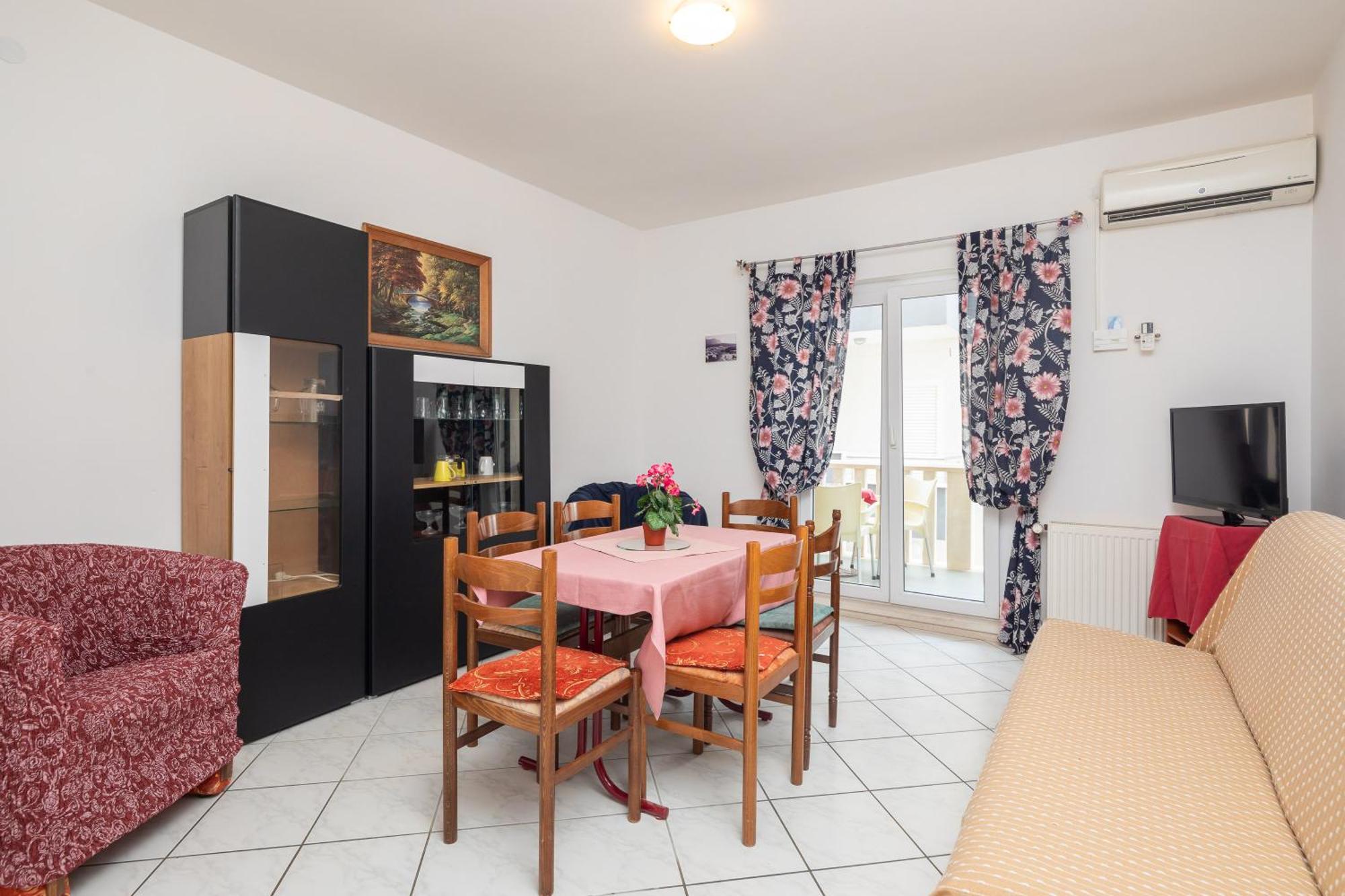 Germania Rooms & Apartments Celina Luaran gambar